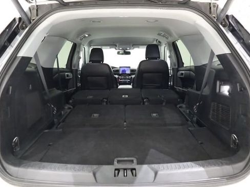 Used 2023 Ford Explorer Limited image 30