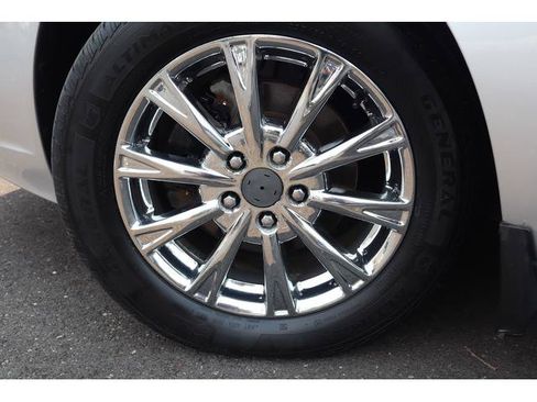 Used 2010 Buick Lucerne CXL FWD image 15