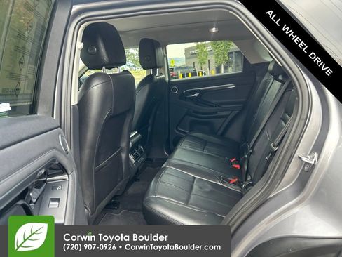 Used 2020 Land Rover Range Rover Evoque SE AWD/4WD image 21