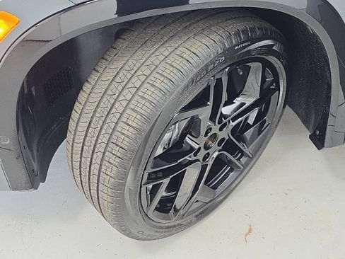 New 2026 Volkswagen Tiguan SE R-Line FWD image 31