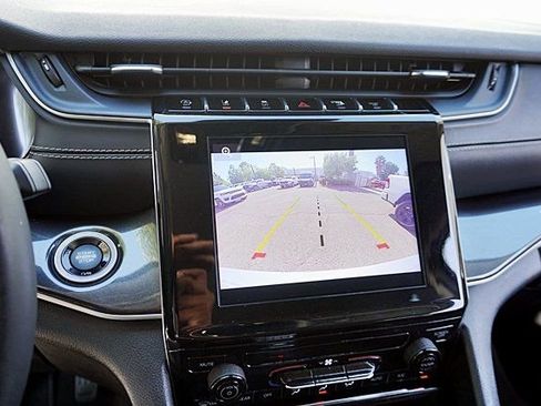 Used 2023 Jeep Grand Cherokee L Laredo RWD image 27
