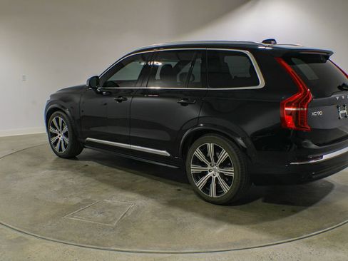 Used 2023 Volvo XC90 B6 Ultimate AWD/4WD image 3