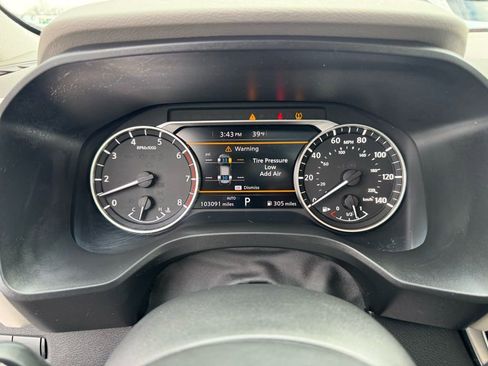 Used 2021 Nissan Rogue SV w/ Premium Package image 24