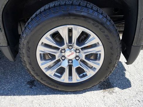 Used 2025 GMC Sierra 1500 Denali w/ Technology Package AWD/4WD image 36