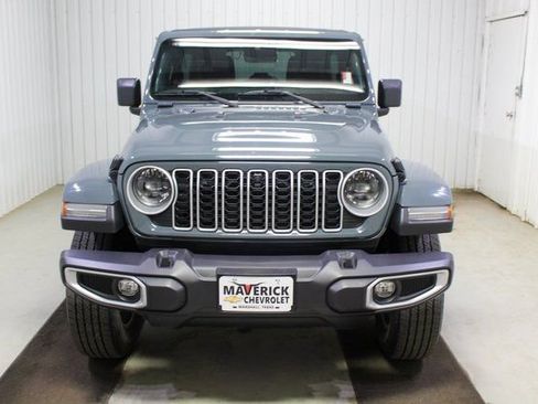 Used 2024 Jeep Wrangler Sahara w/ Technology Group image 2