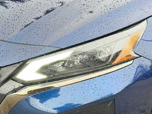 Certified 2023 Nissan Altima 2.5 SR w/ SR Premium Package image 4