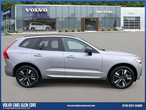 Used 2026 Volvo XC60 B5 Core w/ Protection Package Premier image 3