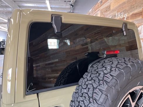 New 2026 Jeep Wrangler Unlimited Rubicon AWD/4WD image 19