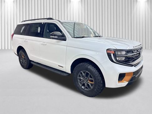New 2026 Ford Expedition Tremor image 2