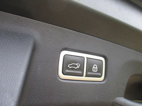 Used 2021 Kia Sorento SX Prestige image 13