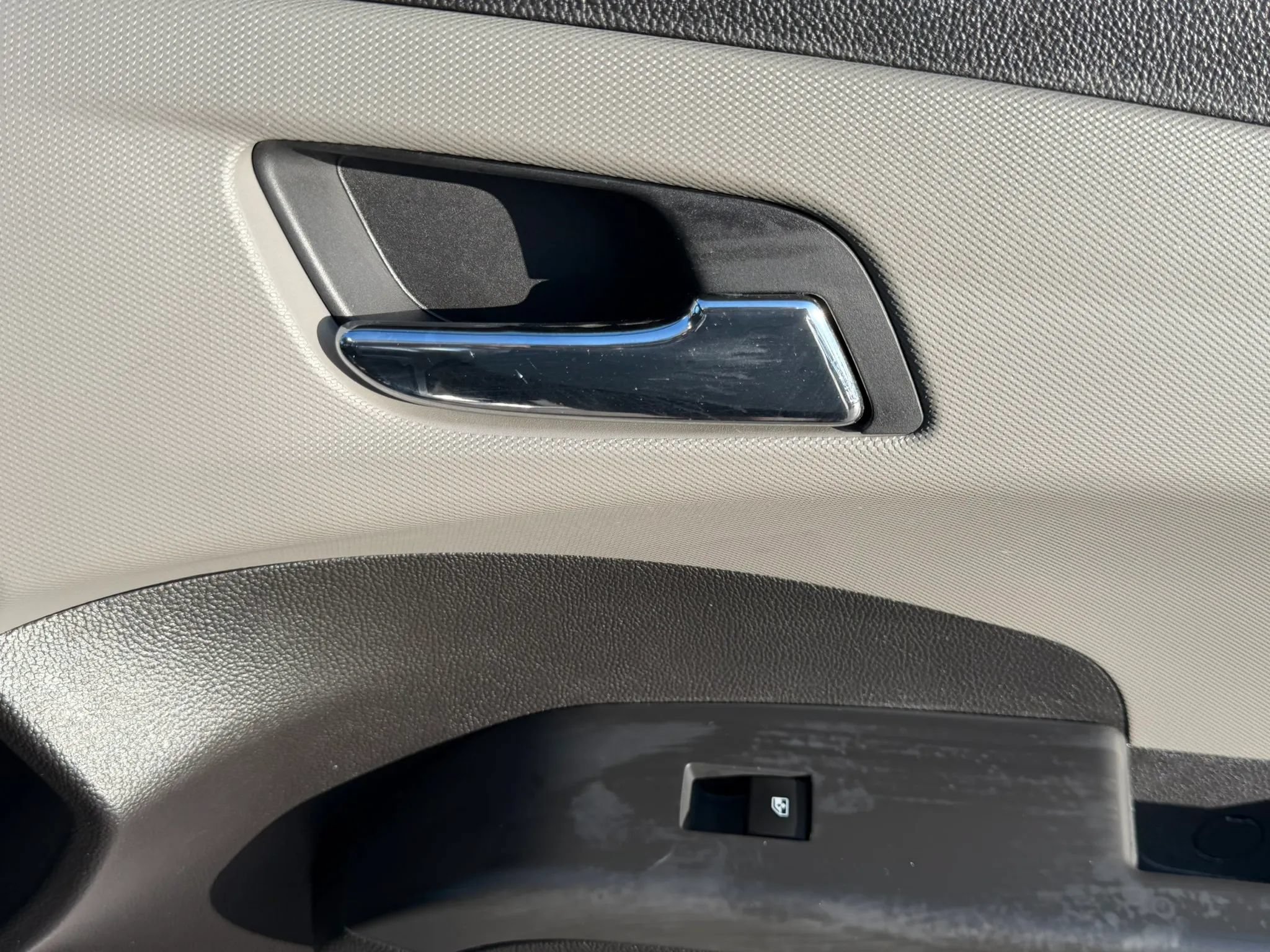 Used 2013 Chevrolet Sonic LT FWD image 24