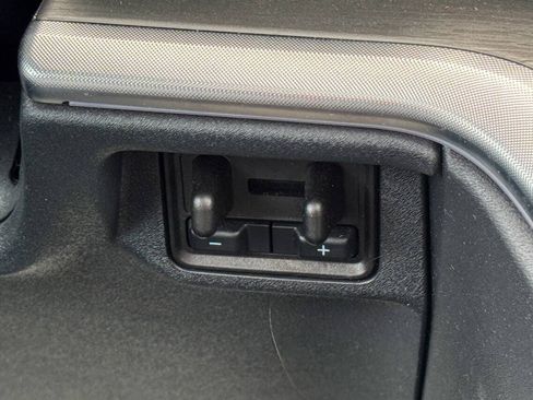 Used 2025 Ford Expedition Max Platinum AWD/4WD image 35