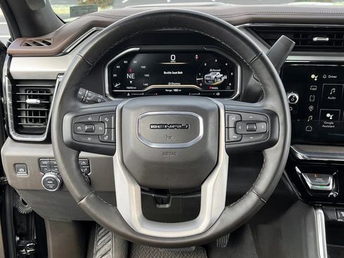 Used 2024 GMC Sierra 2500 Denali image 22