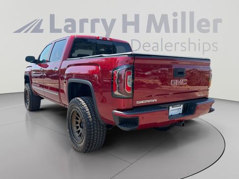 Used 2018 GMC Sierra 1500 Denali w/ Denali Ultimate Package AWD/4WD image 3