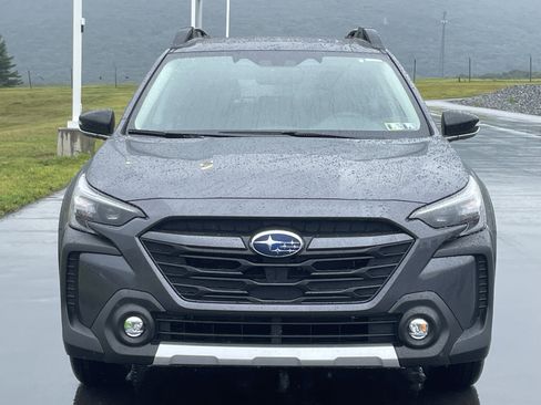 Used 2025 Subaru Outback Limited AWD/4WD image 6