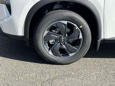 New 2026 Nissan Rogue SV w/ Cold Weather Package image 7