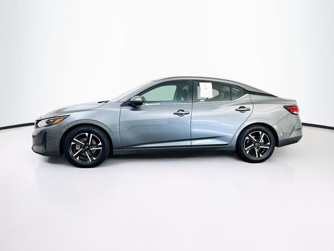 Used 2024 Nissan Sentra SV FWD image 4