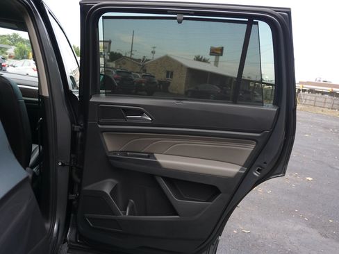 Used 2021 Volkswagen Atlas SE AWD/4WD image 19
