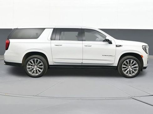 Used 2021 GMC Yukon XL Denali w/ Denali Ultimate Package image 18