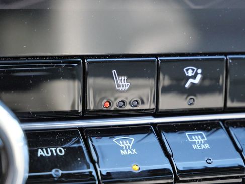 New 2026 GMC Canyon Elevation w/ Convenience Package image 53