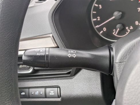 Used 2024 Nissan Altima 2.5 SV image 25