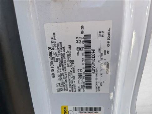 Used 2017 Ford Mustang GT image 23