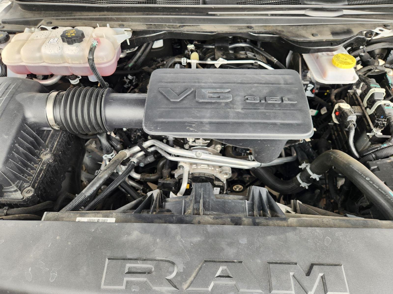 Used 2025 RAM 1500 Big Horn RWD image 32