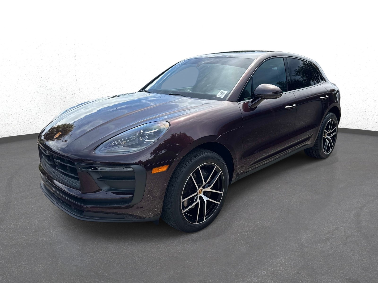 Used 2023 Porsche Macan Turbo AWD/4WD image 7