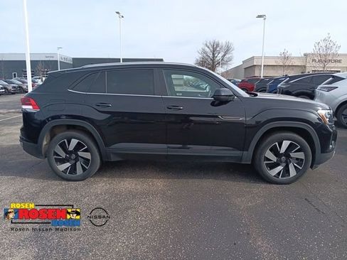 Used 2025 Volkswagen Atlas Cross Sport SE AWD/4WD image 5