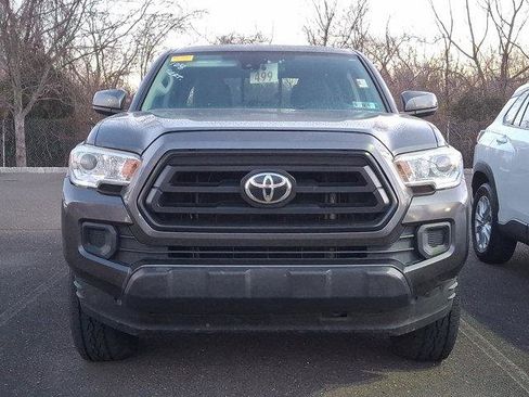 Certified 2020 Toyota Tacoma SR image 2