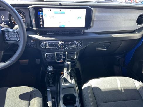 Used 2024 Jeep Wrangler Sport S image 15
