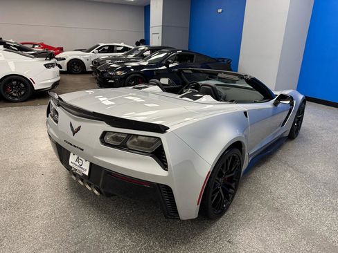 Used 2018 Chevrolet Corvette Z06 RWD image 10