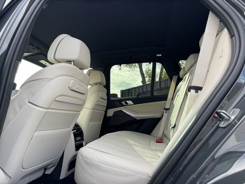 New 2026 BMW X5 xDrive40i w/ Executive Package image 22