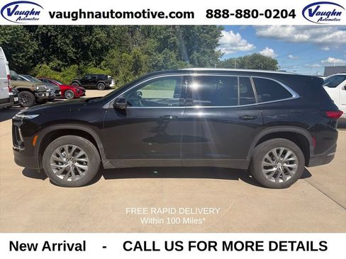 Used 2025 Buick Enclave Preferred w/ Power Package AWD/4WD image 1