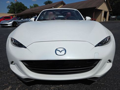 Used 2020 MAZDA MX-5 Miata RF 100th Anniversary RWD image 12