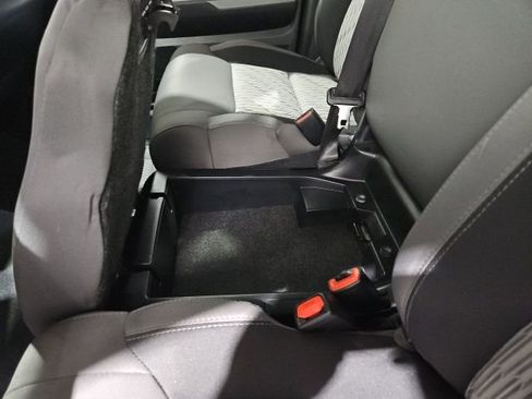 Used 2017 Toyota Tundra SR5 RWD image 11