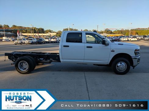 New 2026 RAM 3500 Tradesman w/ Chrome Appearance Group A image 5