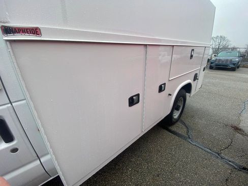 New 2026 Ford E-350 and Econoline 350 Super Duty w/ Power Equipment Group RWD image 5