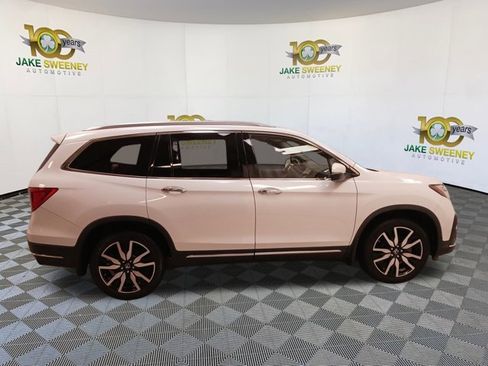 Used 2022 Honda Pilot Touring image 11