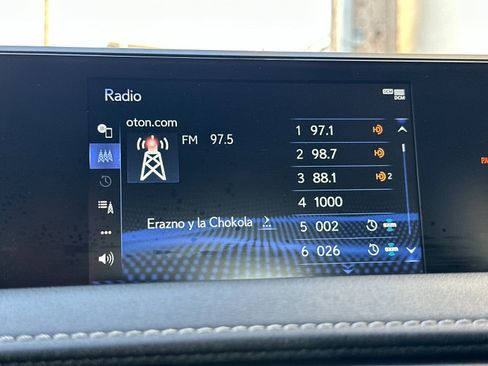 Used 2022 Lexus UX 250h w/ Accessory Package (Z2) image 20