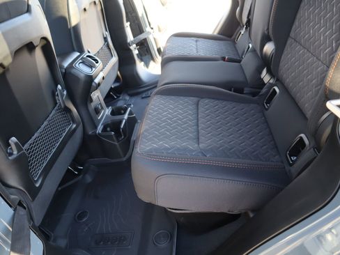 New 2026 Jeep Gladiator Mojave AWD/4WD image 12