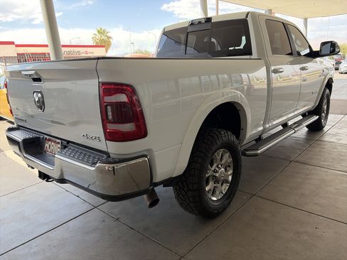 Used 2022 RAM 2500 Laramie AWD/4WD image 4