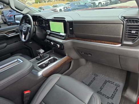 Used 2022 GMC Sierra 1500 SLT w/ SLT Premium Plus Package image 31