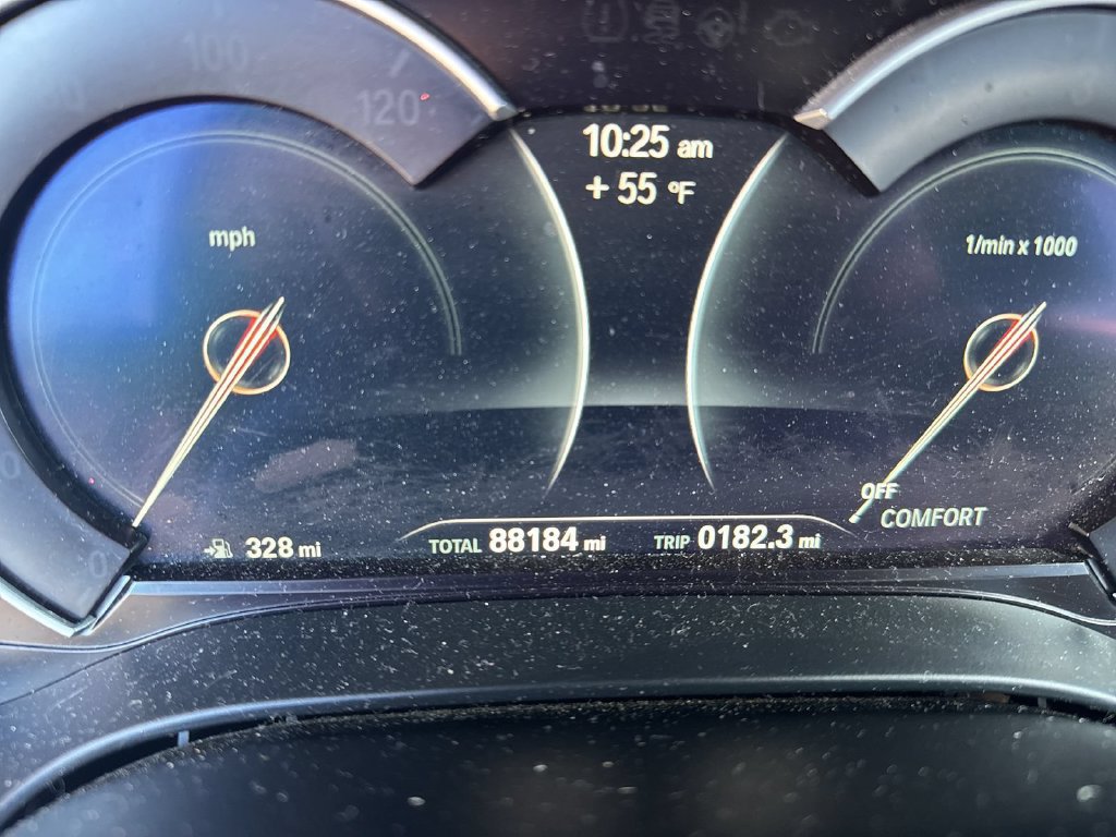 Used 2018 BMW 530i xDrive AWD/4WD image 11