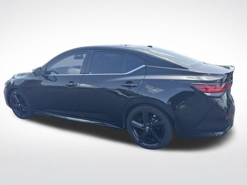Certified 2023 Nissan Sentra SR w/ Midnight Edition Package FWD image 5