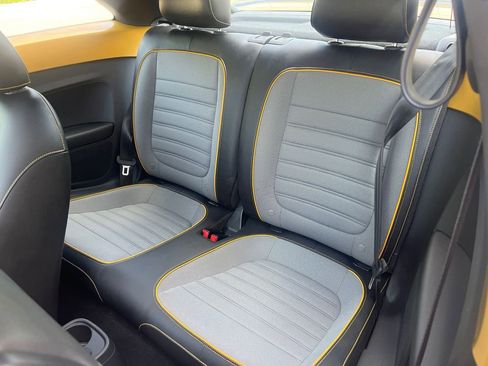 Used 2016 Volkswagen Beetle 1.8T Dune FWD image 17