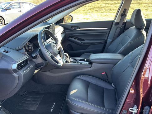 Used 2024 Nissan Altima 2.5 SL image 8