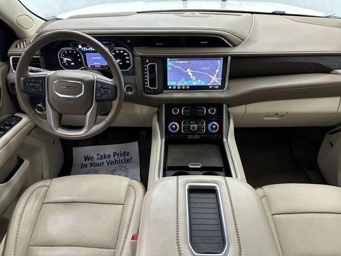 Used 2021 GMC Yukon XL Denali RWD image 24