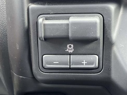Used 2022 GMC Sierra 1500 SLT w/ SLT Premium Plus Package AWD/4WD image 39