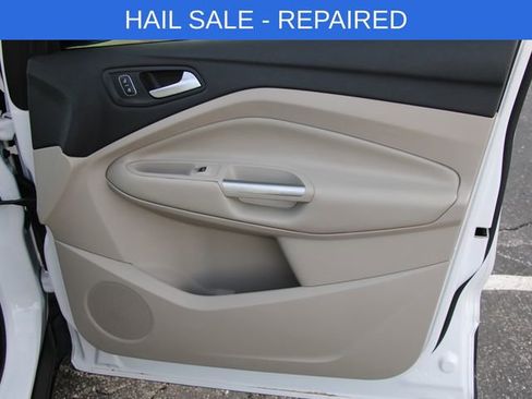 Used 2019 Ford Escape Titanium image 33